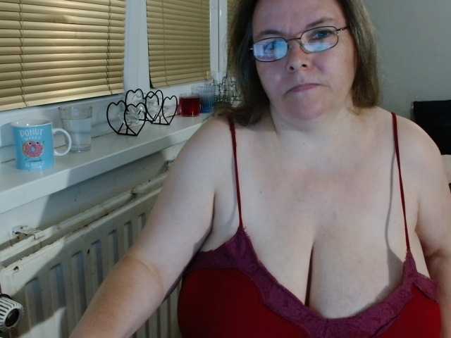 Nuotraukos Bessy123 Welcome. Wanna play spy, group, pvt, ride toys play tits, . tits 10 naked body 20, squirt pvt