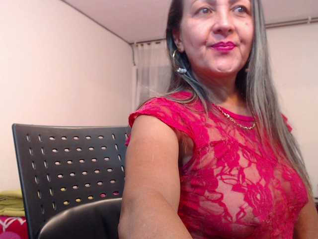 Nuotraukos SquirtNstyGrl I am multiorgasmic i love too squirt I have sexy Feet and i like everything #mature #milf #anal #bigass #bignipples