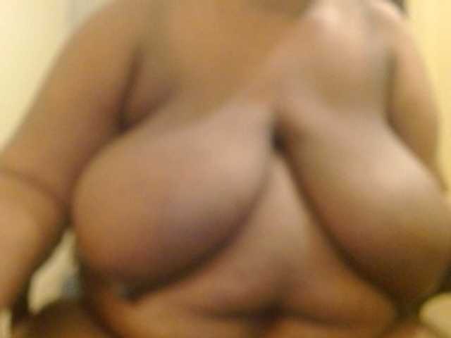 Nuotraukos Sexiemama WELCOME TO MY ROOM ASS30 PUSSY30 NAKED50 TWERK50 i have white slave love he so much and want more slave